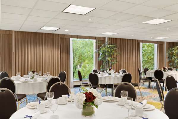  - Hampton Inn & Suites Vancouver