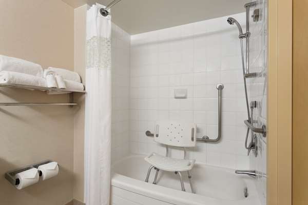  - Hampton Inn & Suites Vancouver