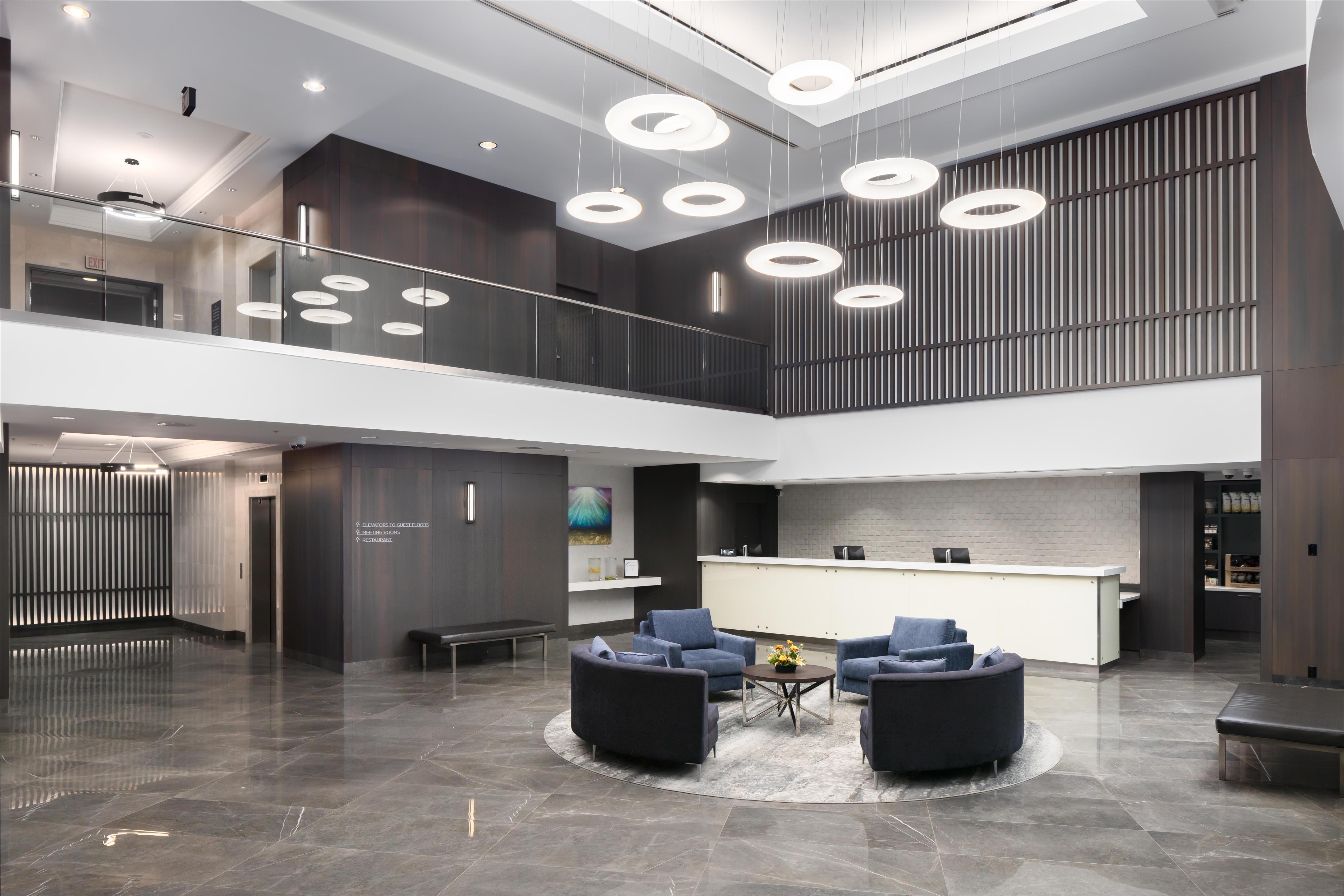 Lobby | Hilton Vancouver Metrotown