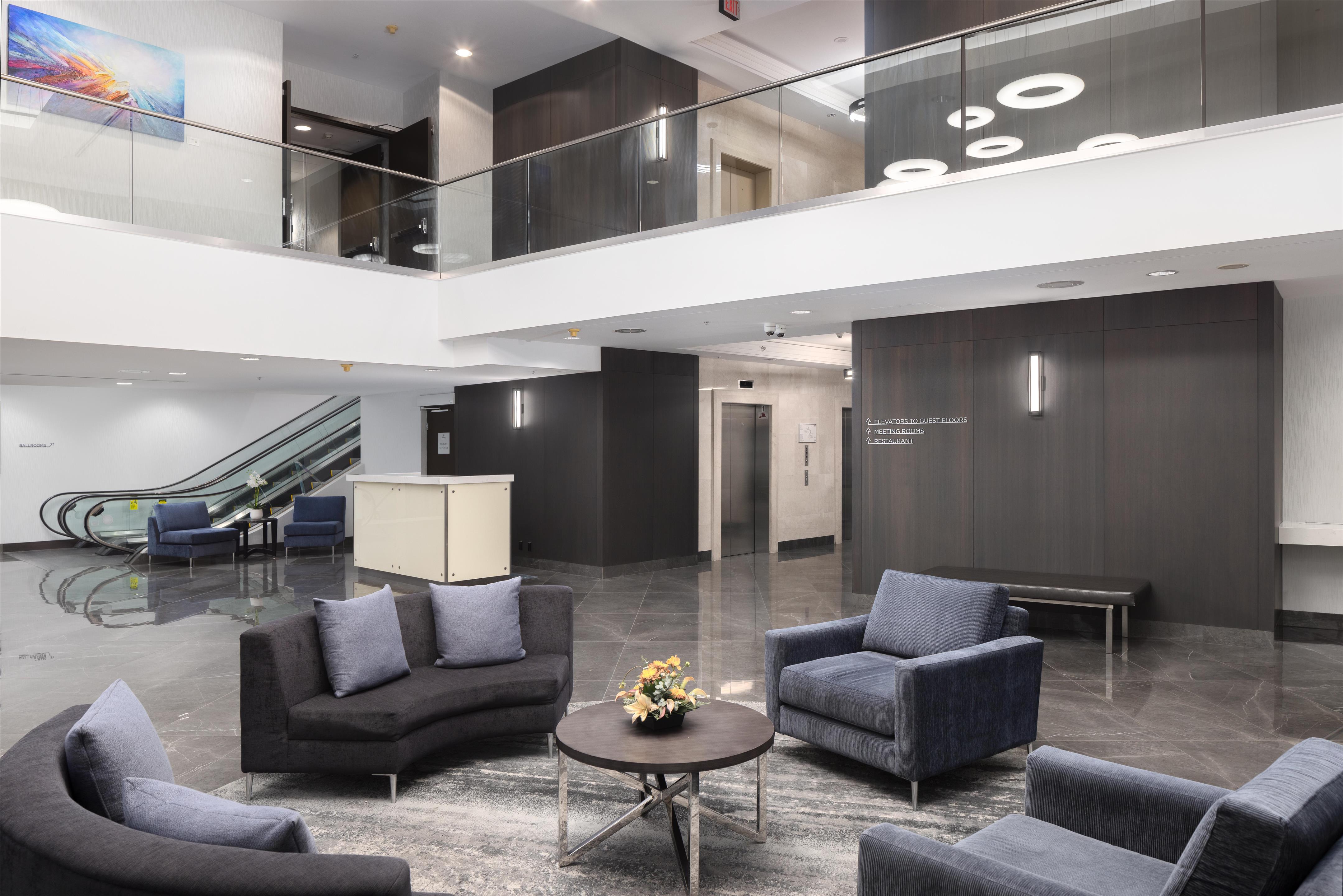 Lobby | Hilton Vancouver Metrotown