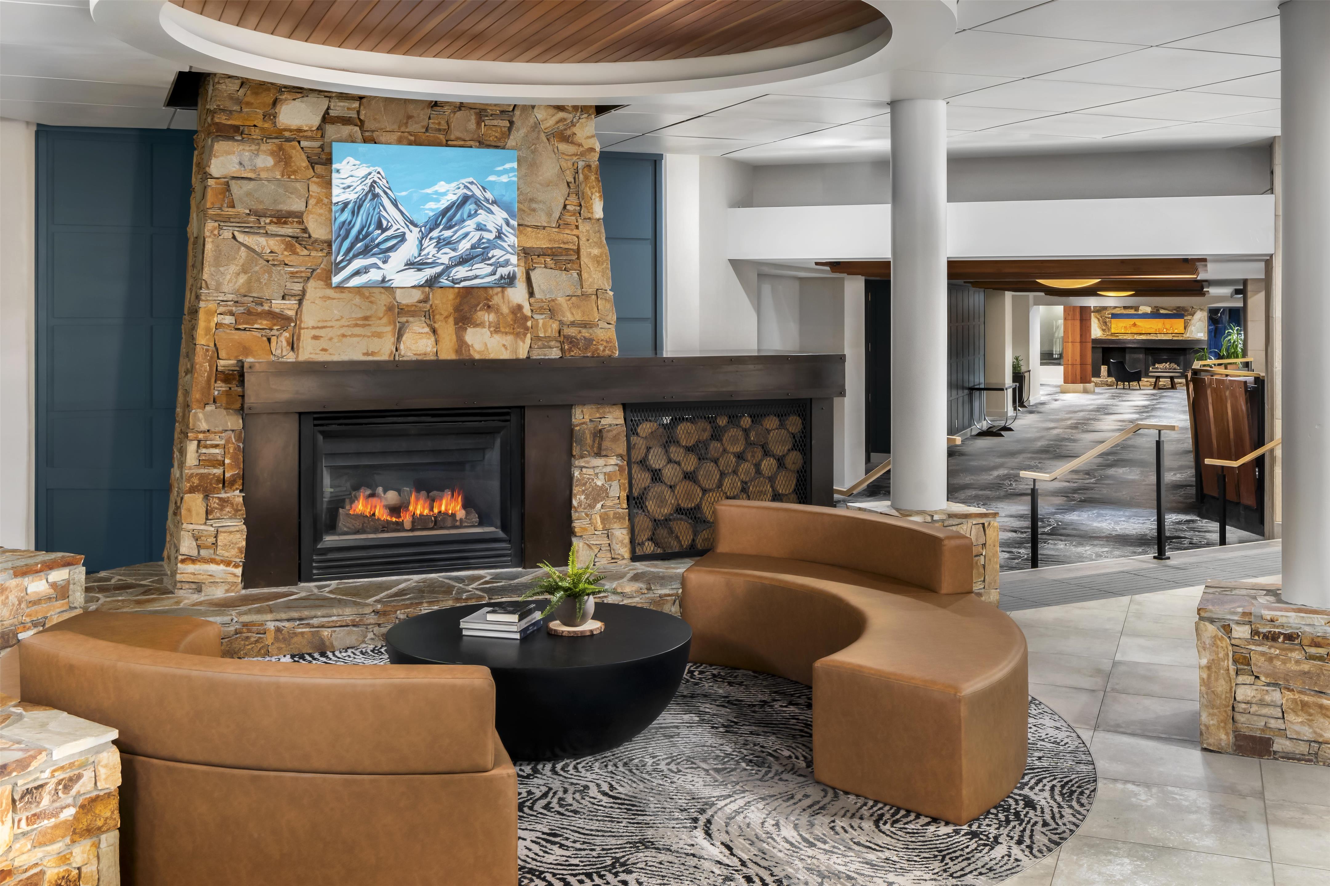 Lobby | Hilton Whistler Resort & Spa