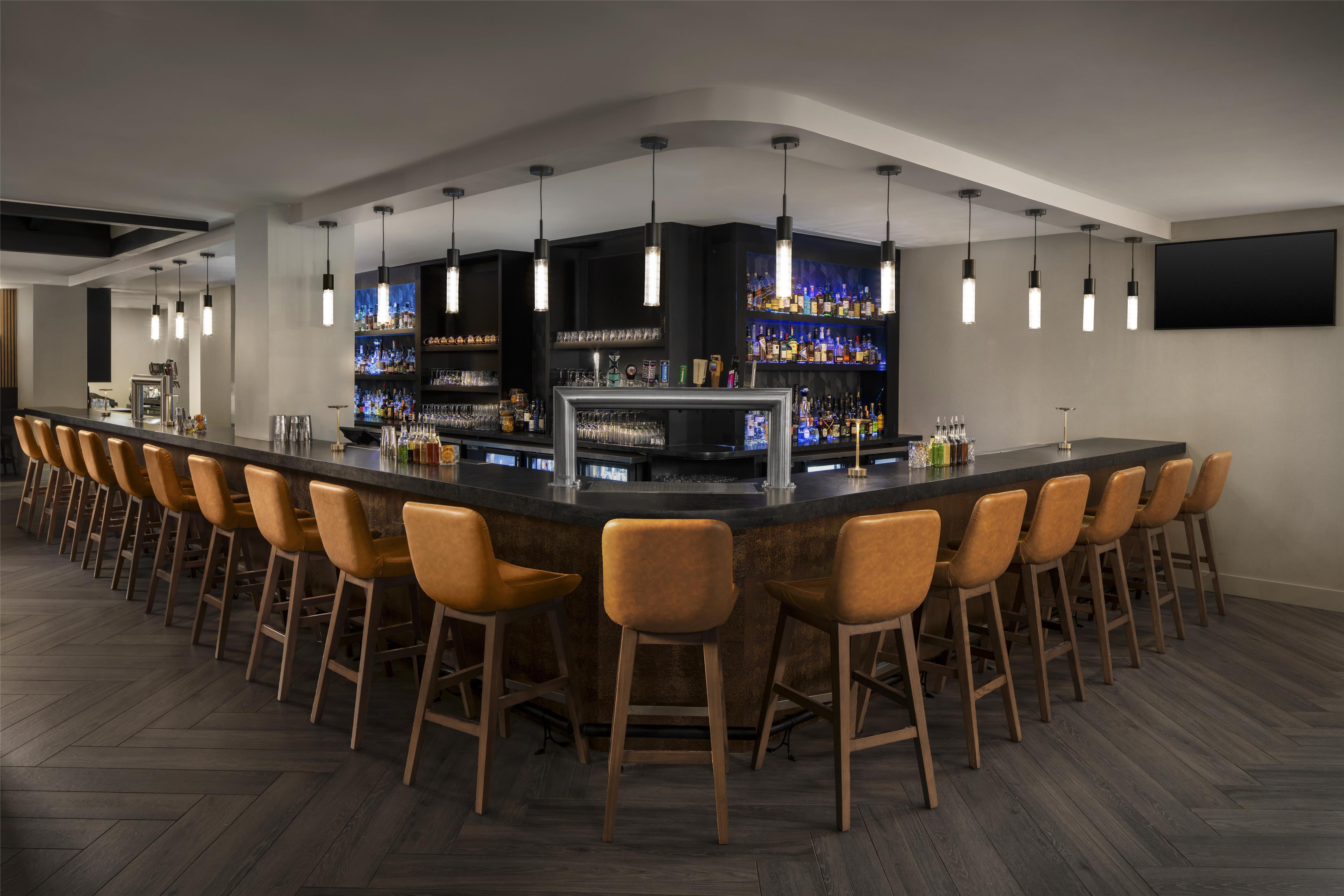 Restaurant | Hilton Whistler Resort & Spa