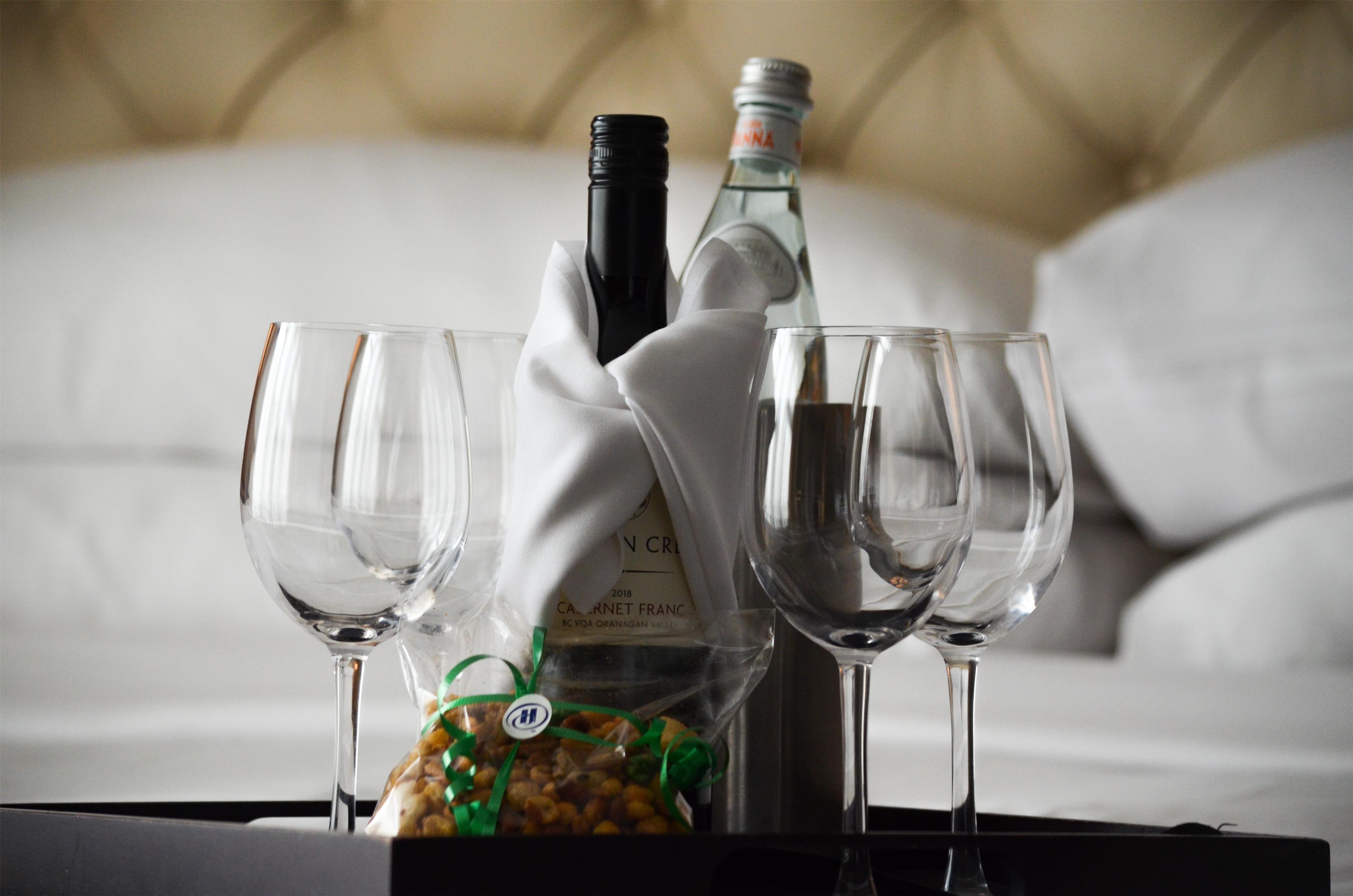 Restaurant | Hilton Whistler Resort & Spa