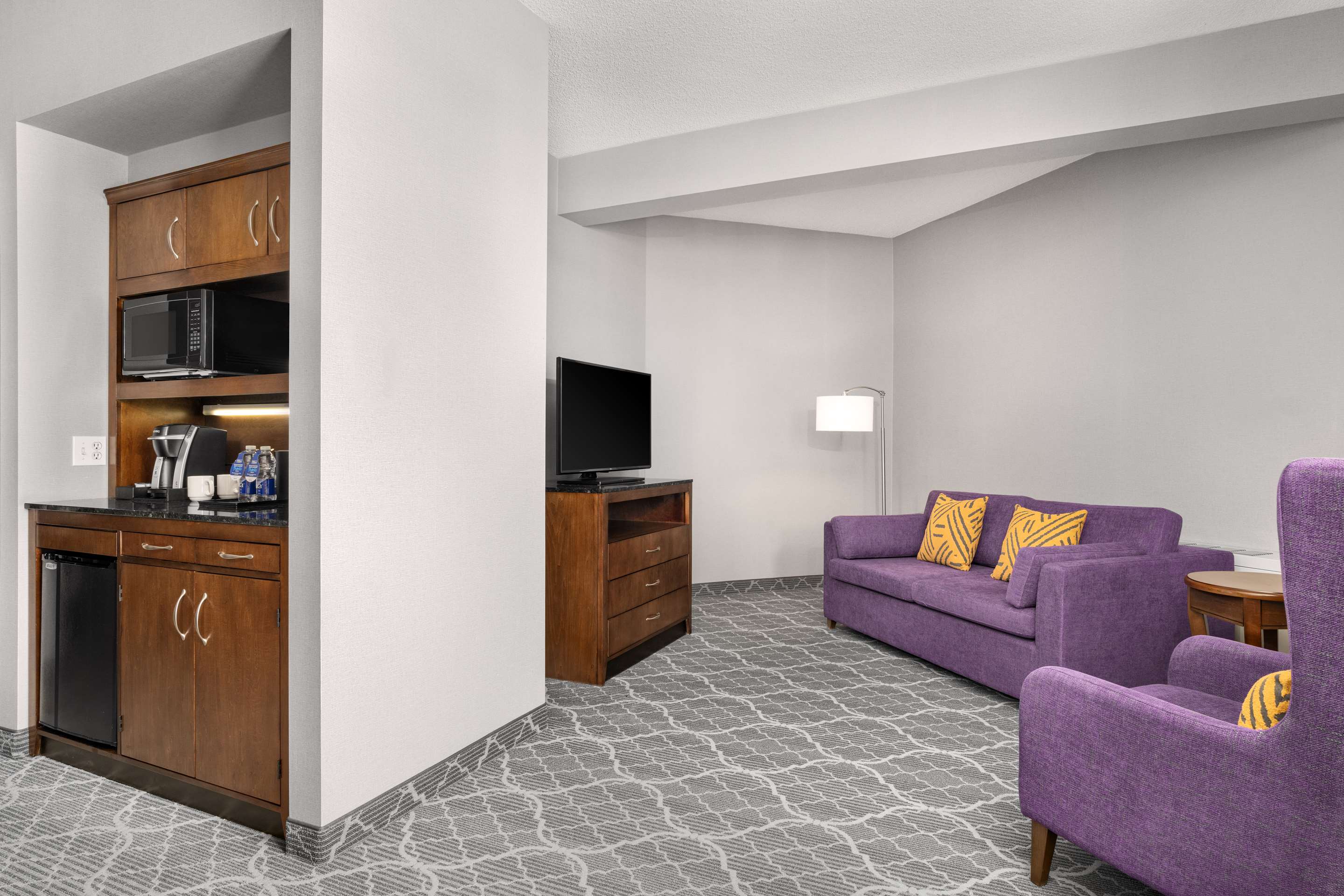 Guest room