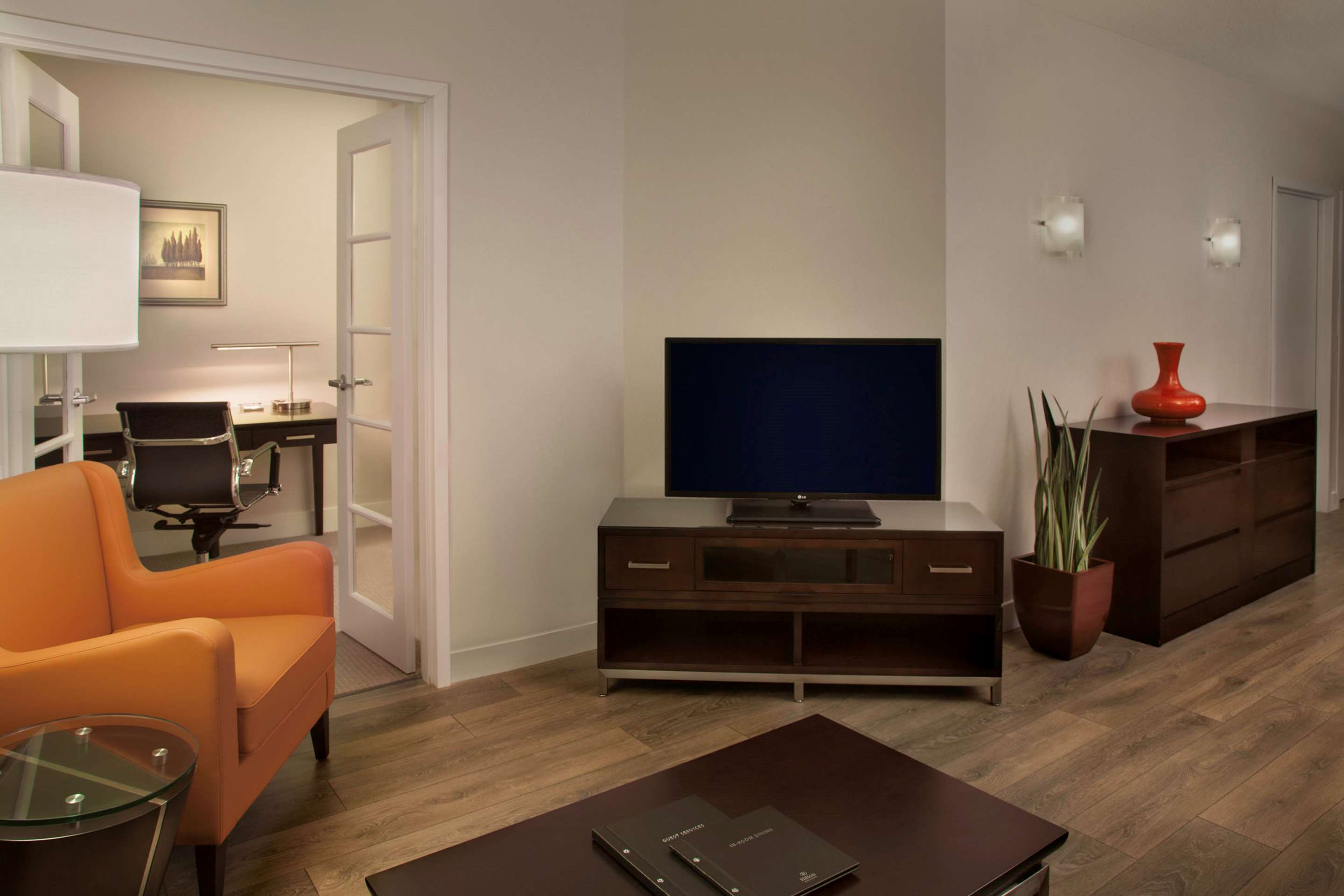 Guest room