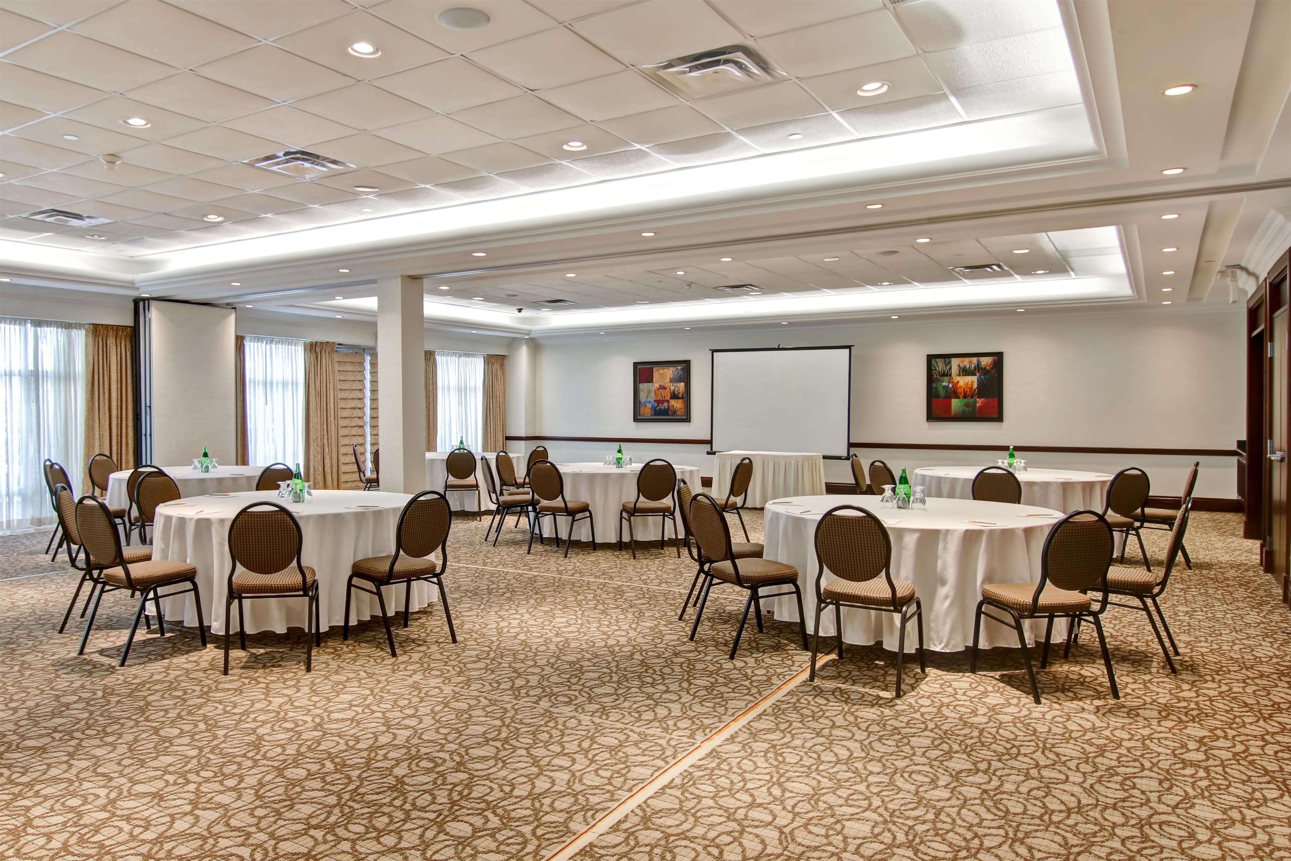 Meeting Room | Hilton Garden Inn Toronto/Burlington