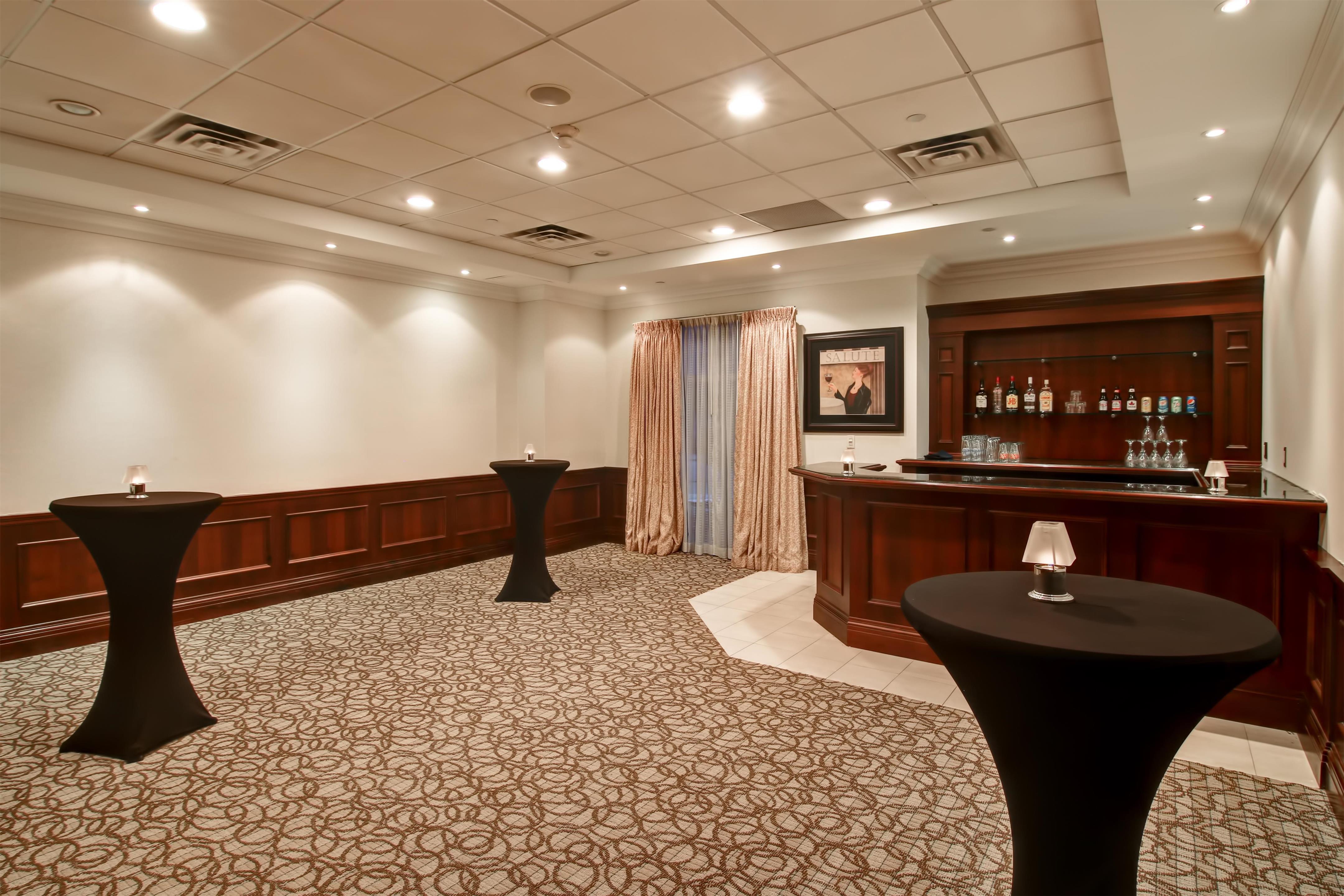 BarLounge | Hilton Garden Inn Toronto/Burlington