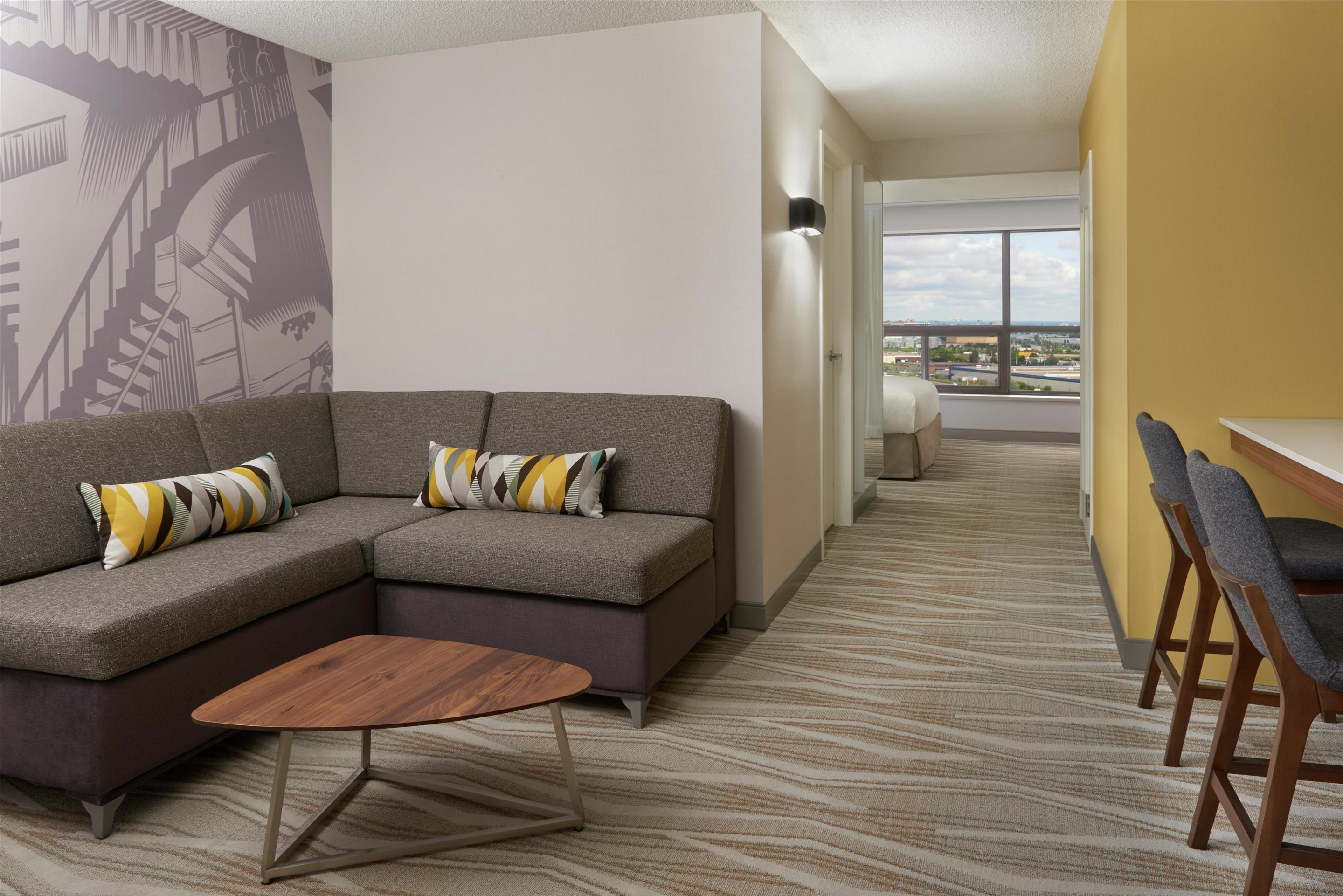 Guest room