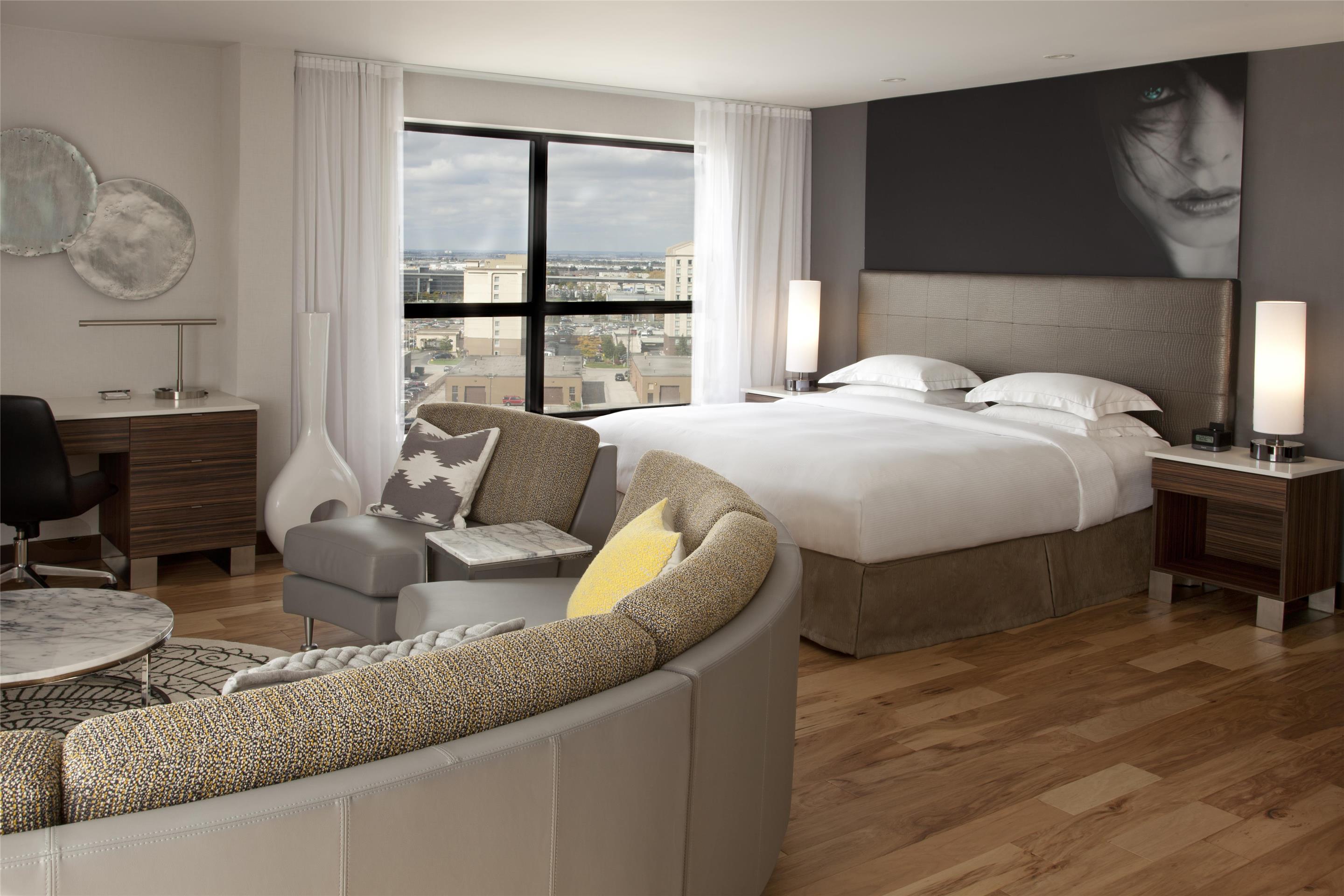 Guest room