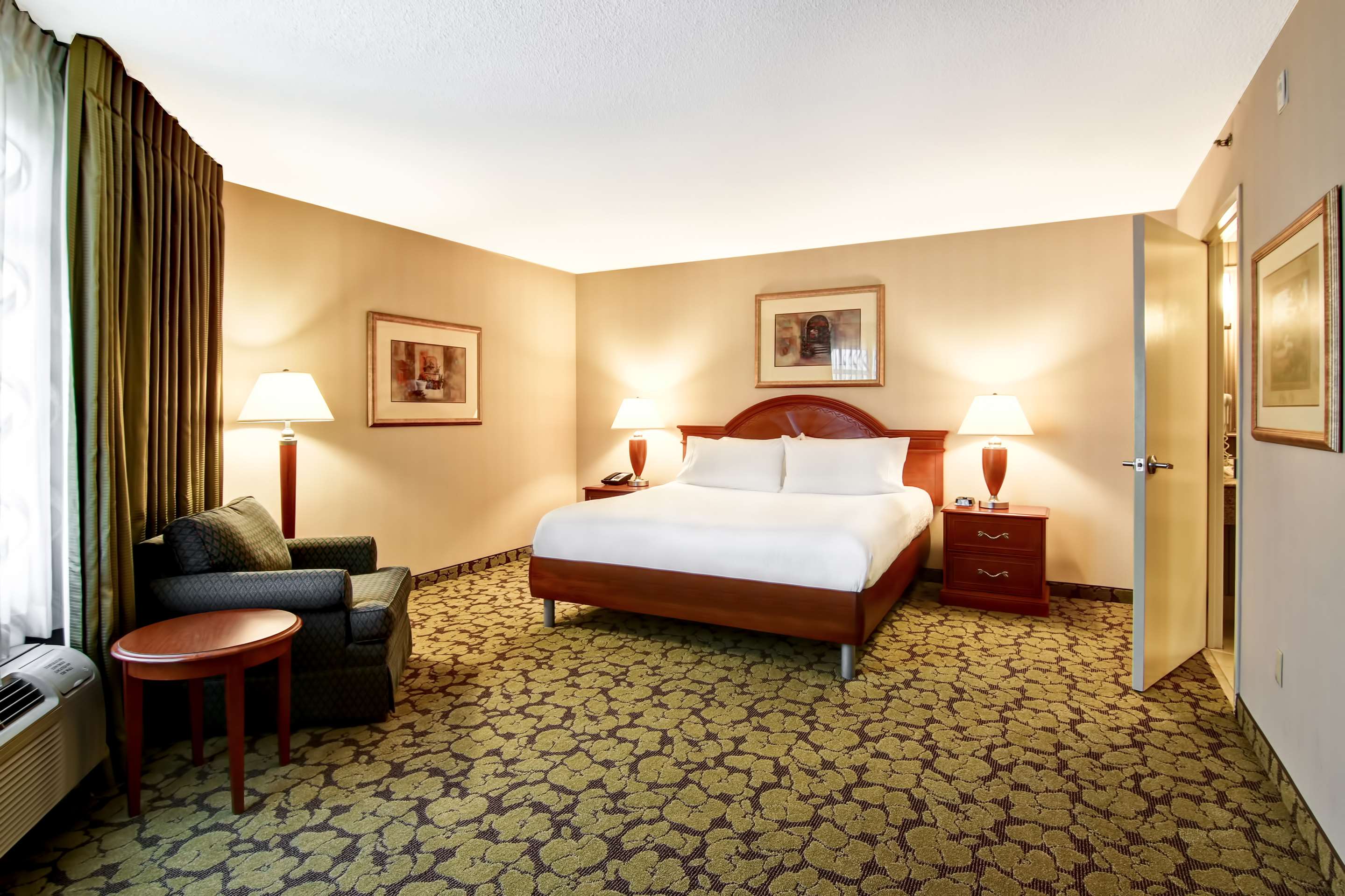 Guest room