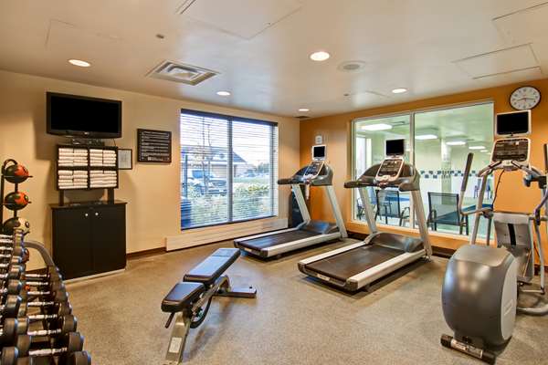 Fitness/ Exercise Room - Hilton Garden Inn Mississauga