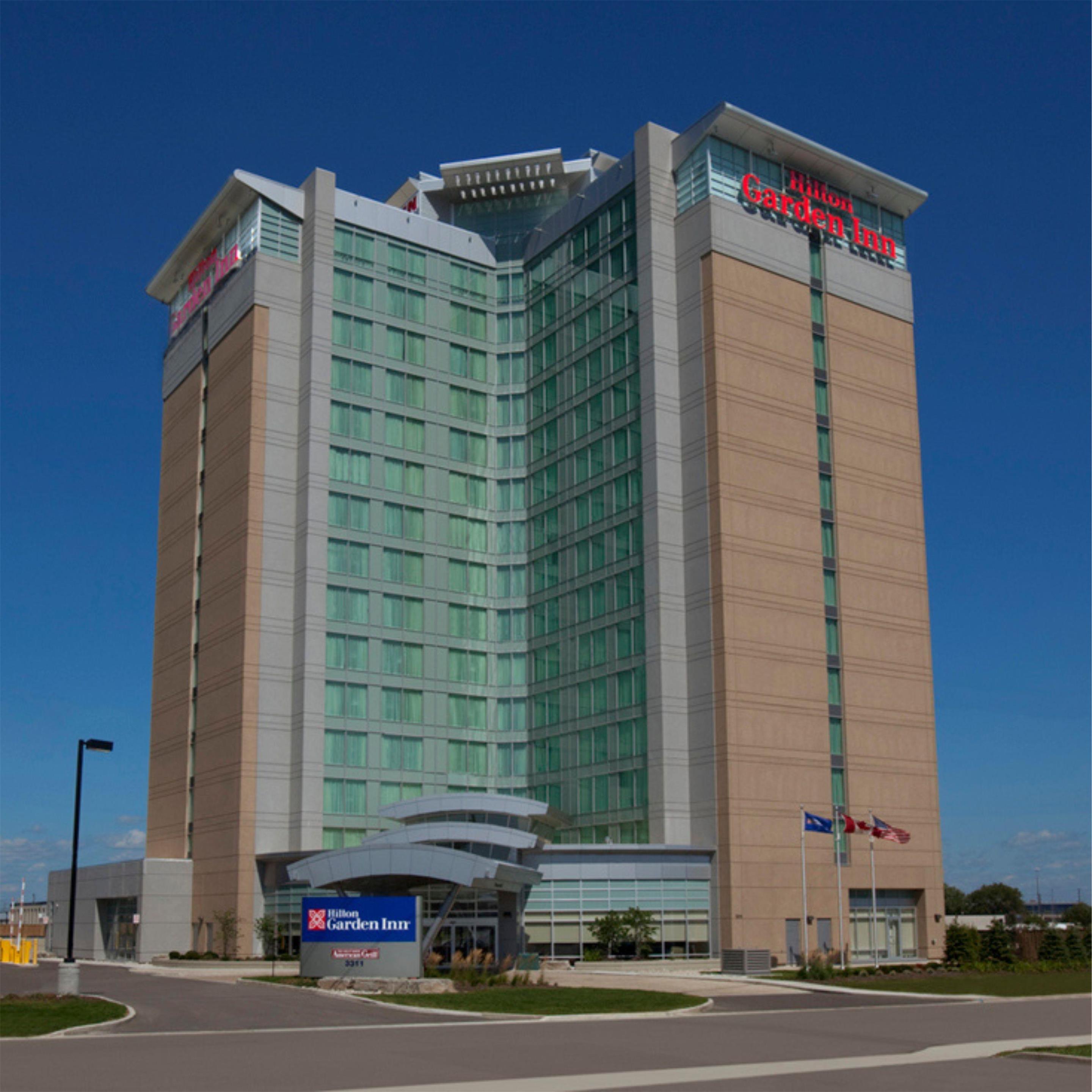 Exterior | Hilton Garden Inn Toronto Airport