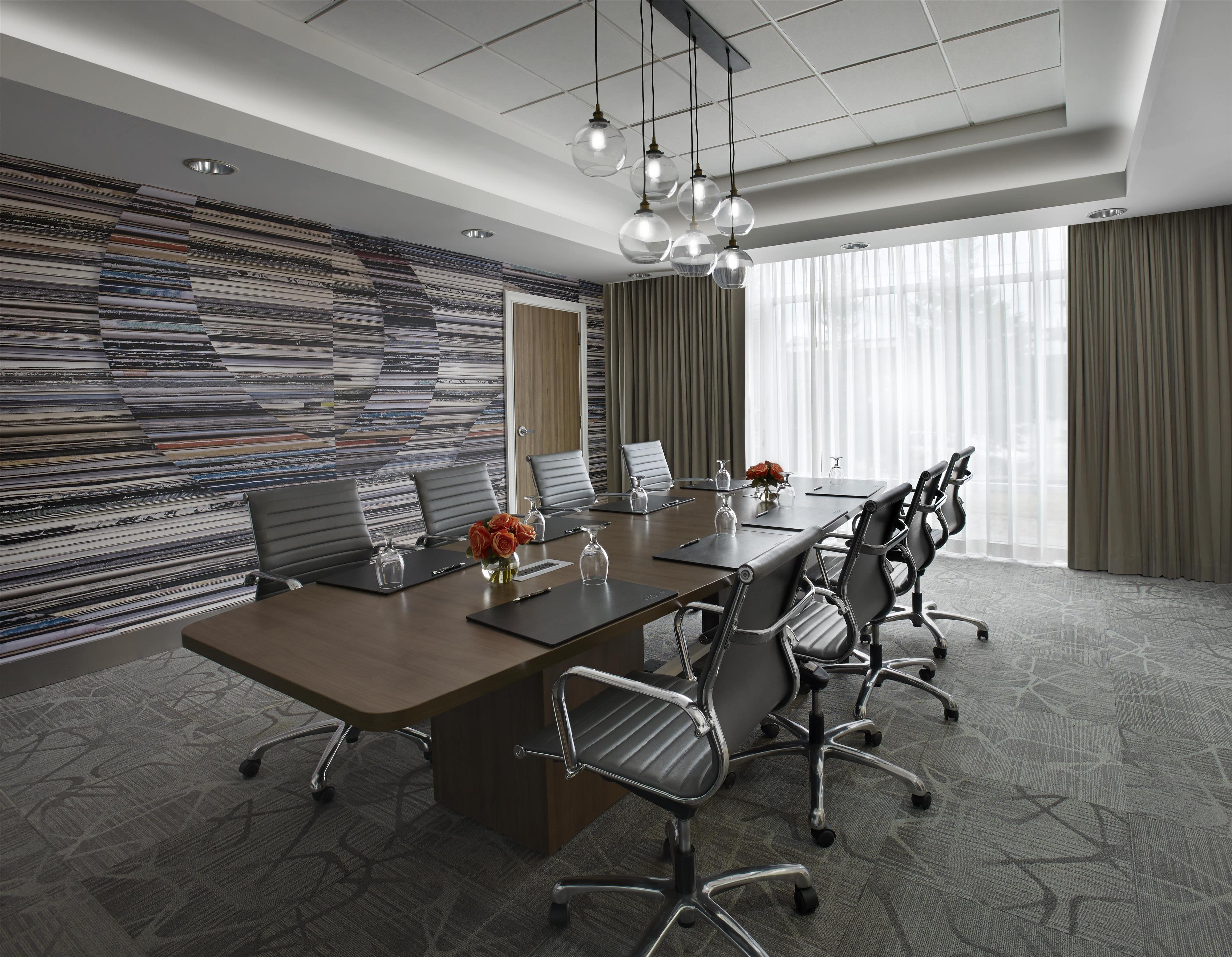 Meeting Room | Hilton Garden Inn Toronto Airport