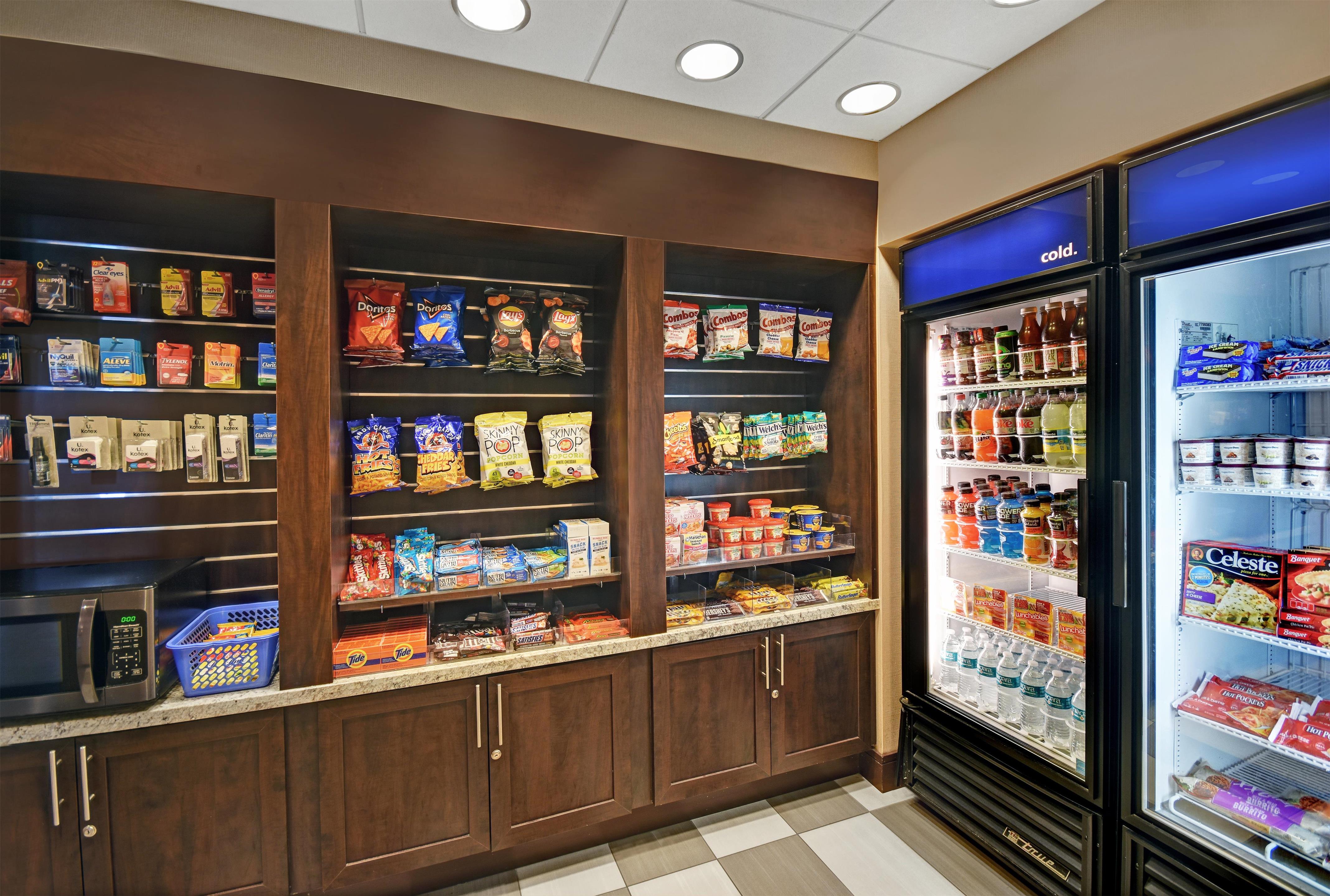 Restaurant | Hampton Inn & Suites Robbinsville