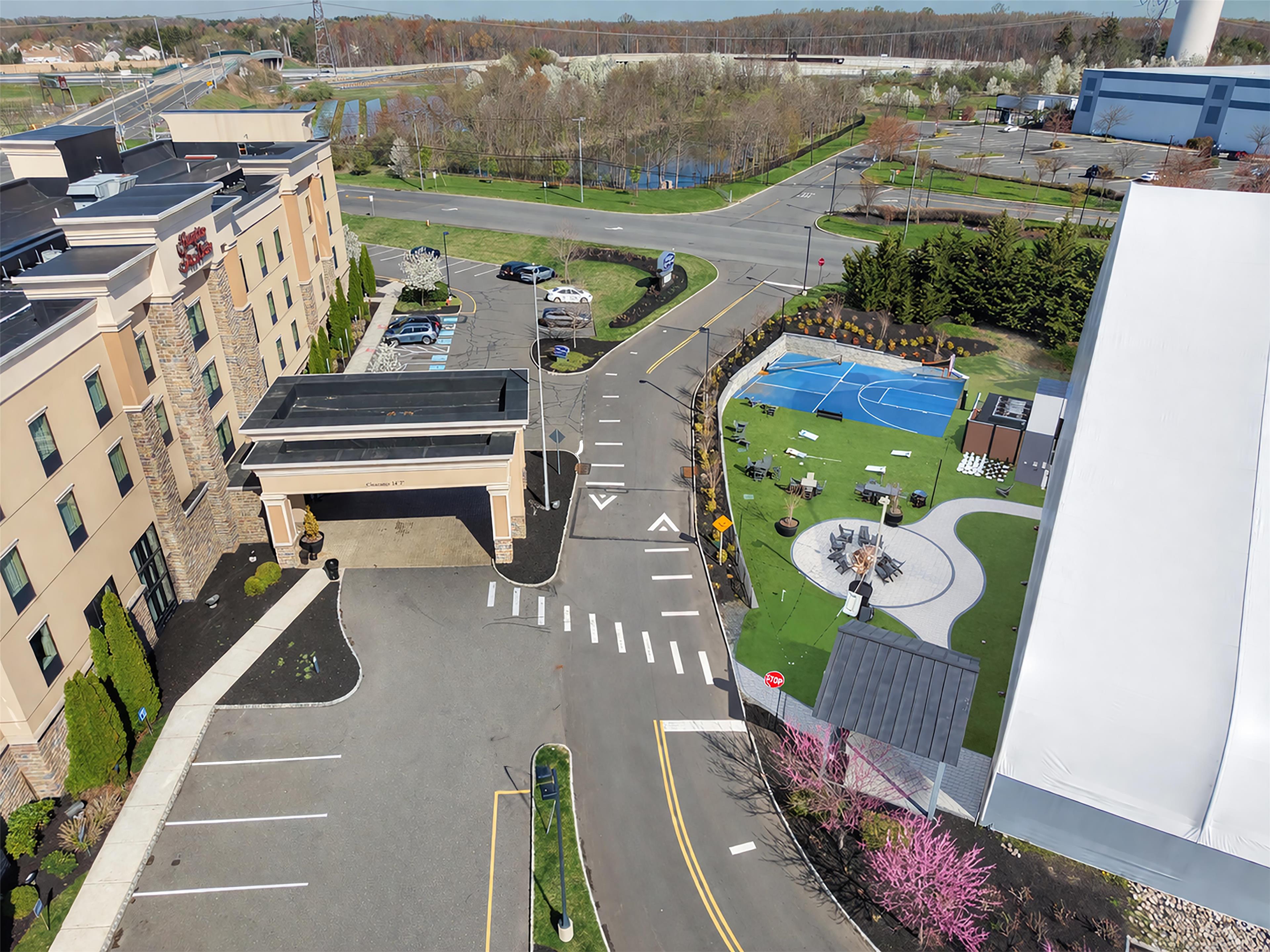 Exterior | Hampton Inn & Suites Robbinsville