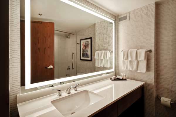  - Embassy Suites Downtown Old Market Omaha