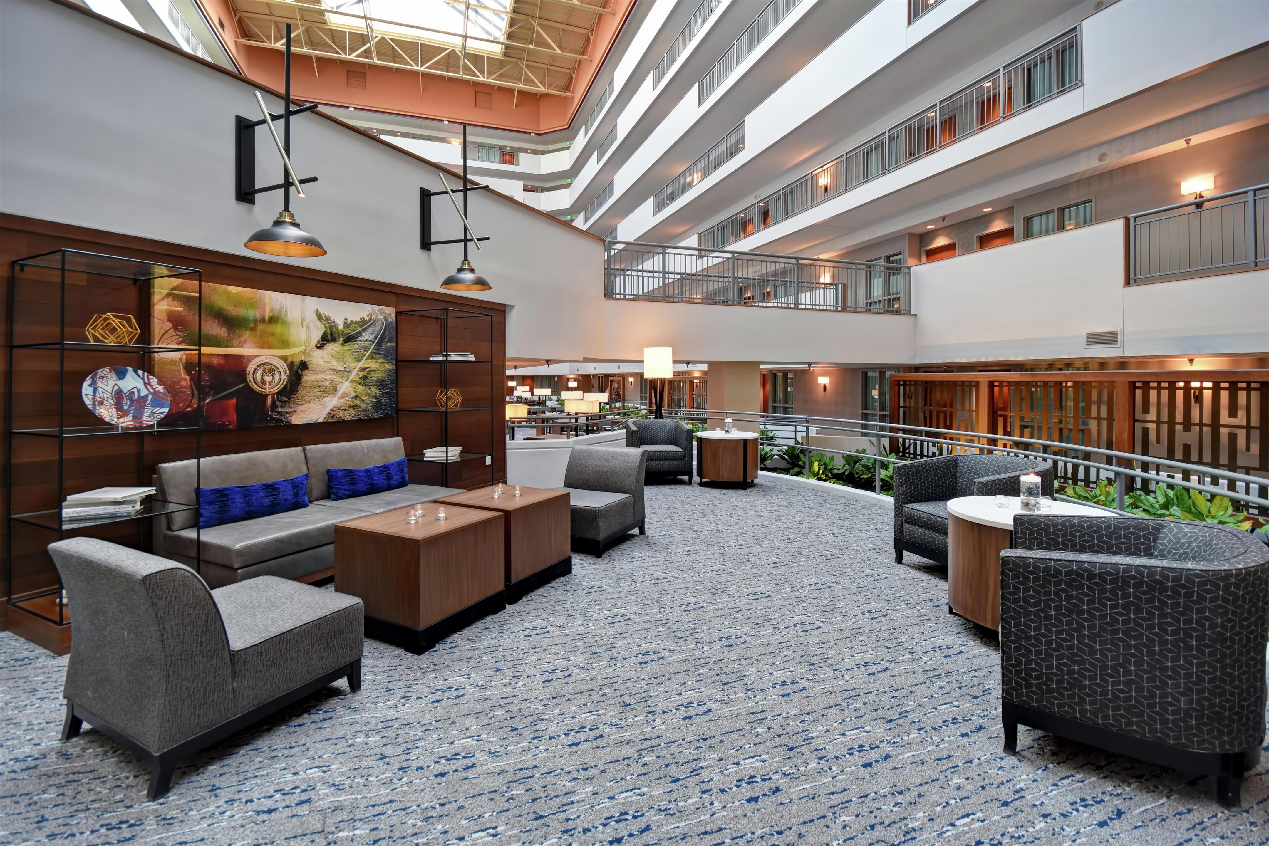 Lobby | Embassy Suites by Hilton Omaha Downtown Old Market