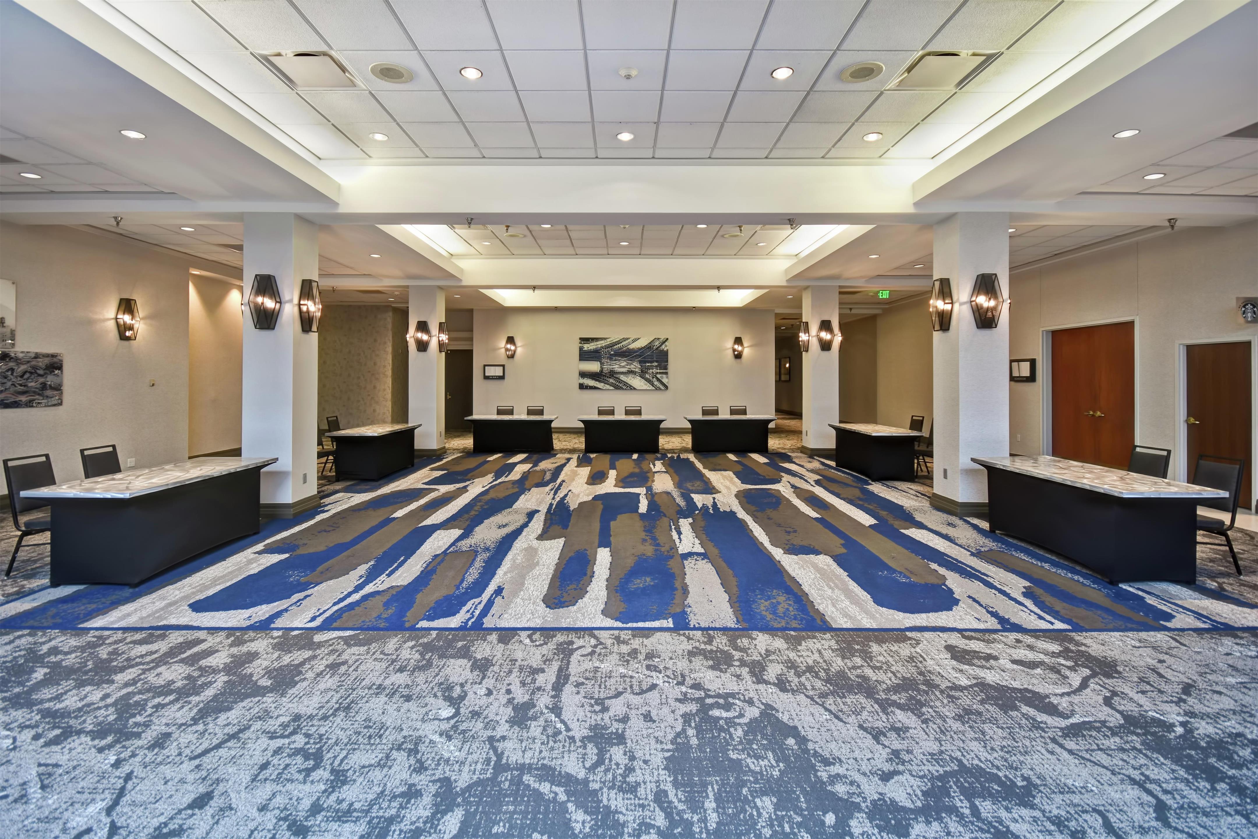Lobby | Embassy Suites by Hilton Omaha Downtown Old Market