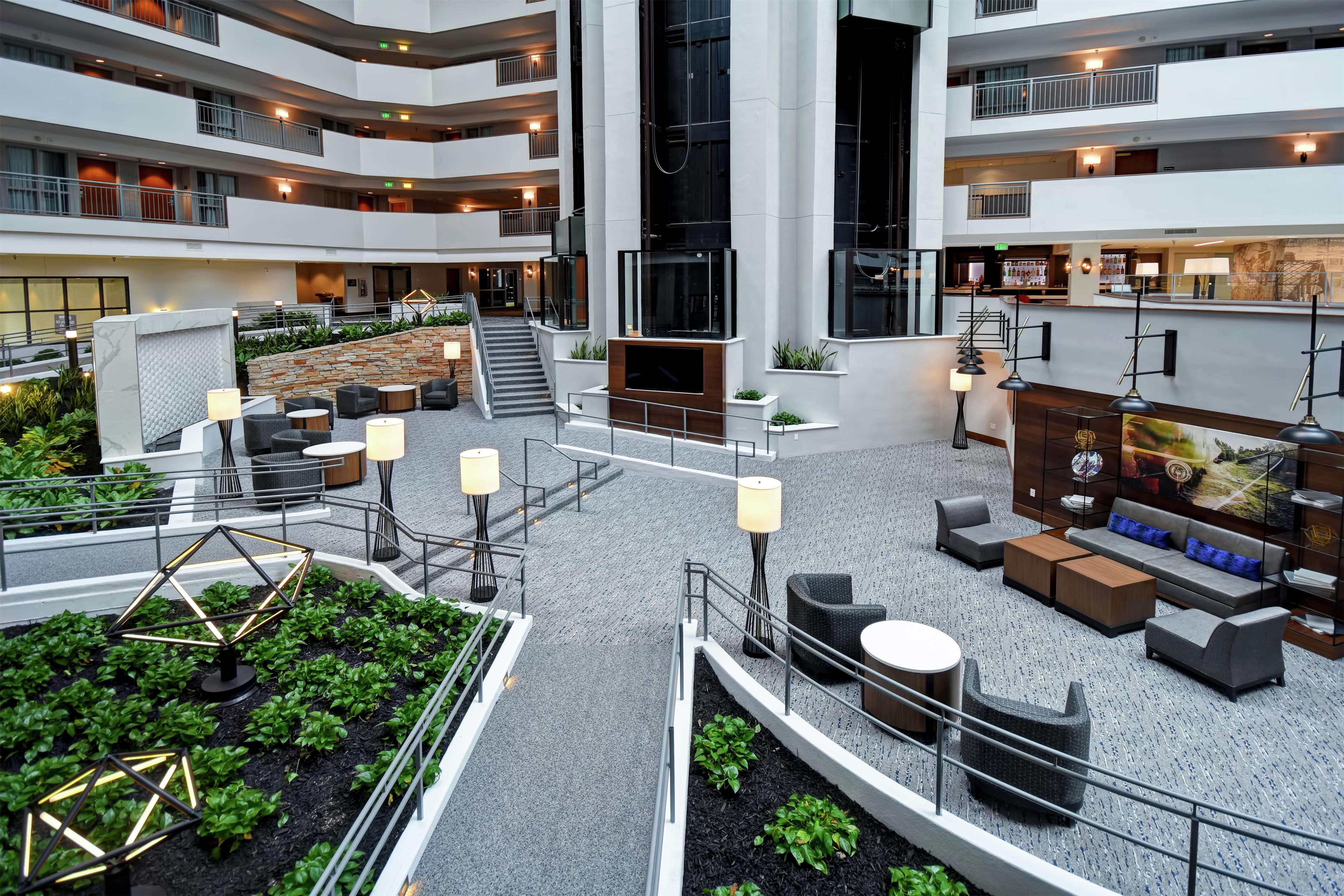 Lobby | Embassy Suites by Hilton Omaha Downtown Old Market