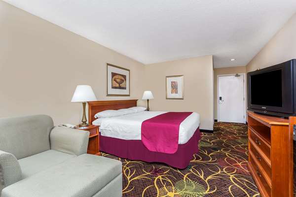  - Baymont Inn & Suites Cornelia
