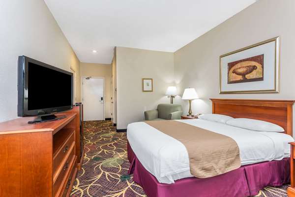  - Baymont Inn & Suites Cornelia