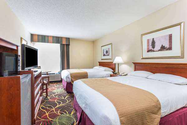  - Baymont Inn & Suites Cornelia