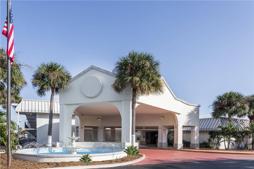 Days Inn by Wyndham St. Petersburg