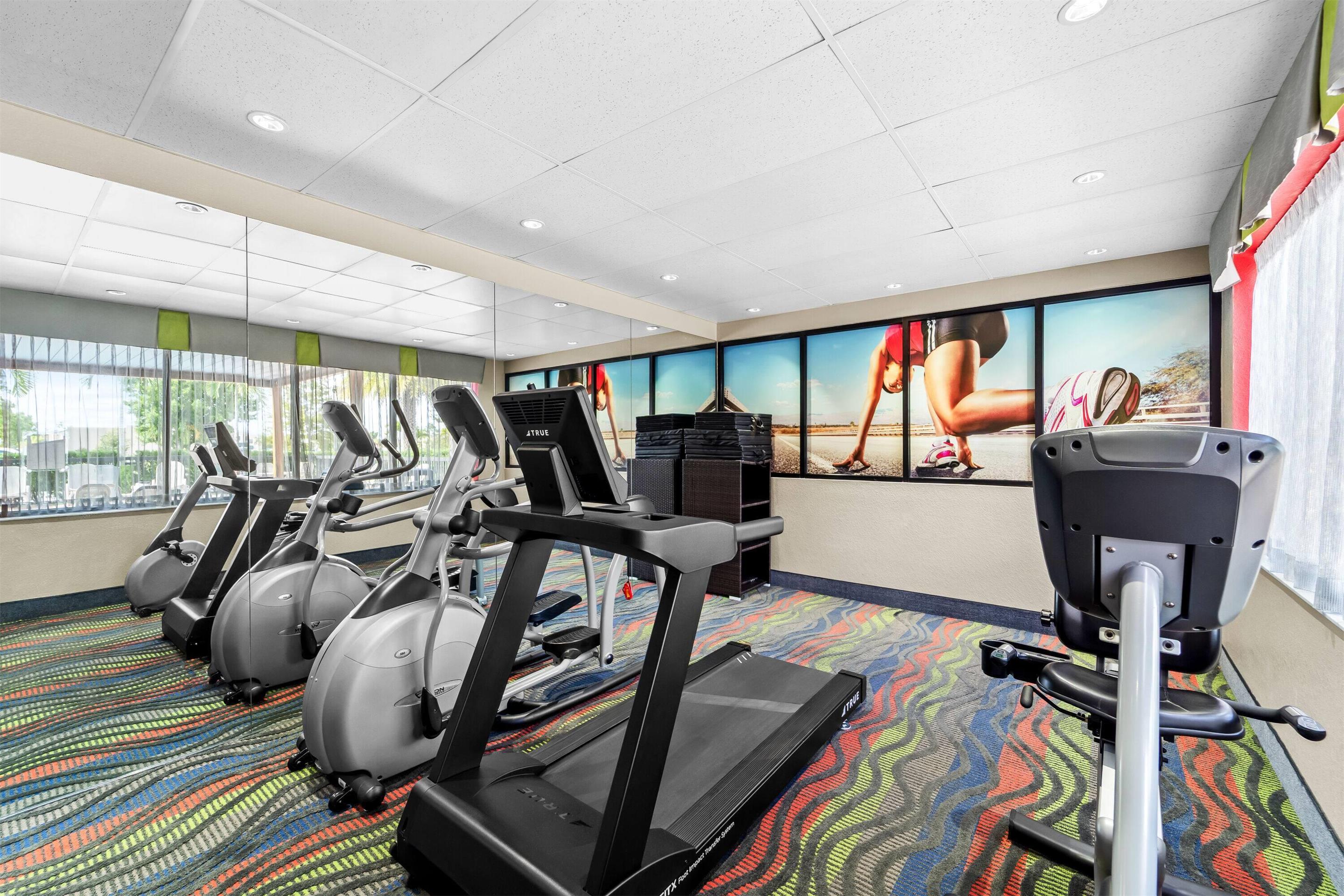 Health club fitness center gym | Days Inn & Suites by Wyndham Fort Myers Near JetBlue Park