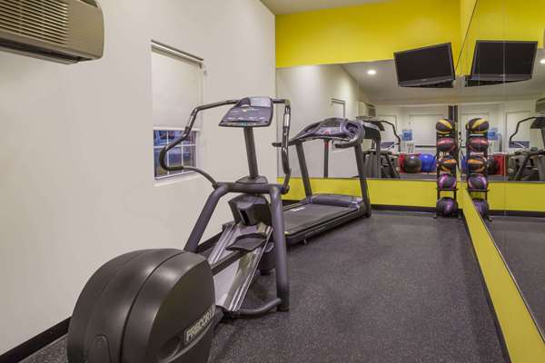 Fitness/ Exercise Room - Days Inn Woodbury