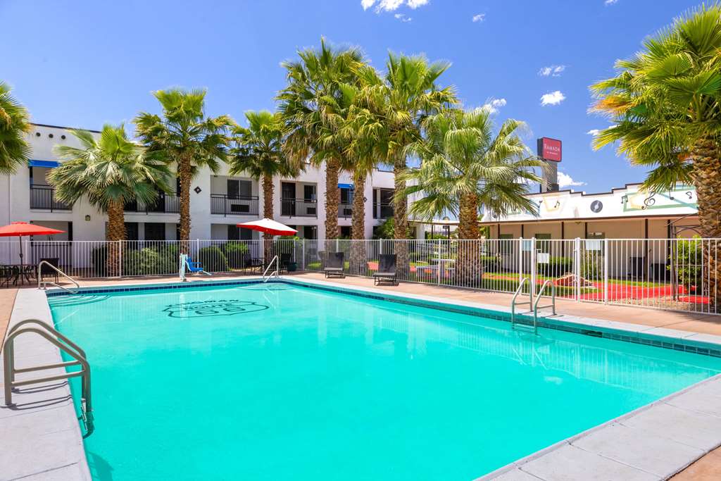 Ramada by Wyndham Kingman - Tap to explore photos