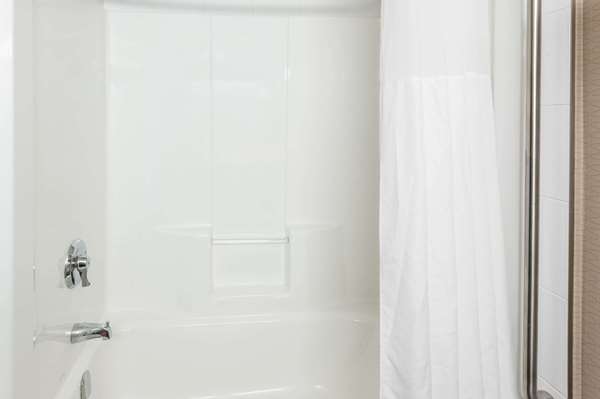  - Ramada Hotel Moose Jaw