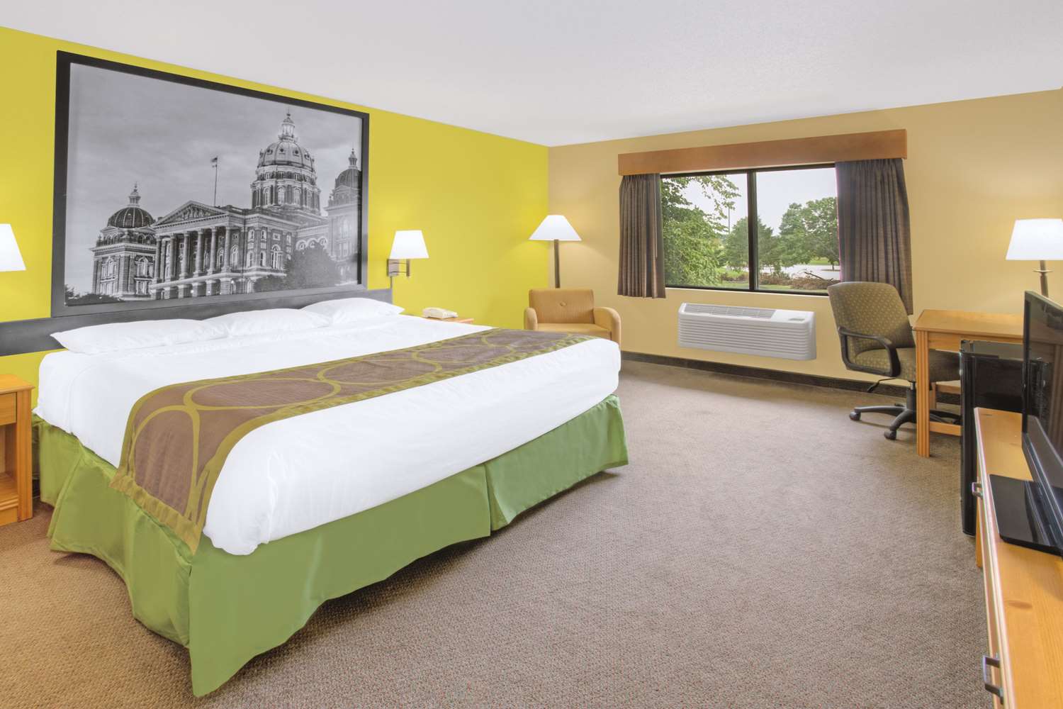 Super 8 Hotel Davenport, IA See Discounts