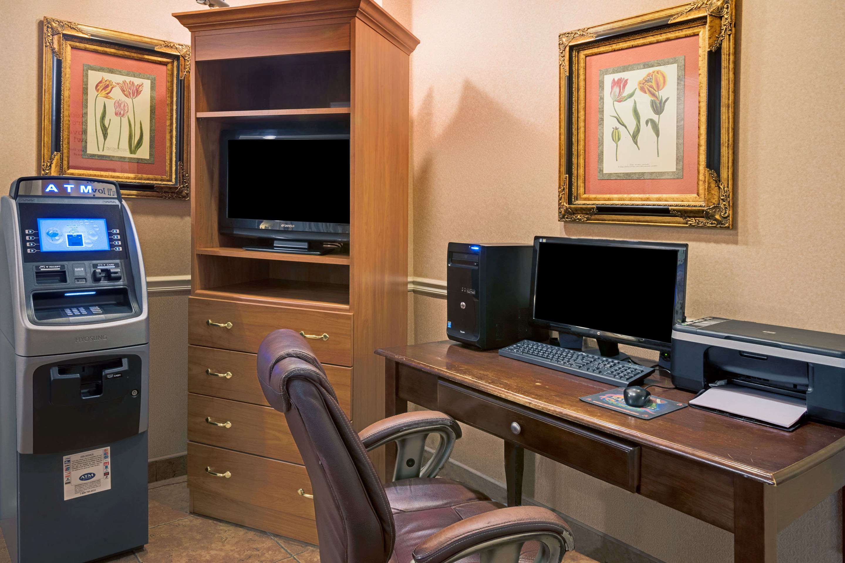 Business Center | Travelodge by Wyndham Beckley