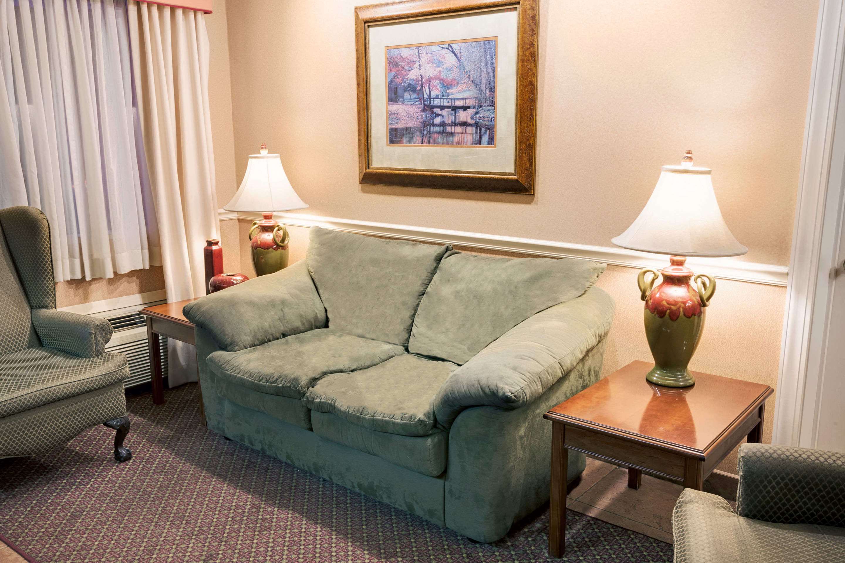 Lobby | Travelodge by Wyndham Beckley