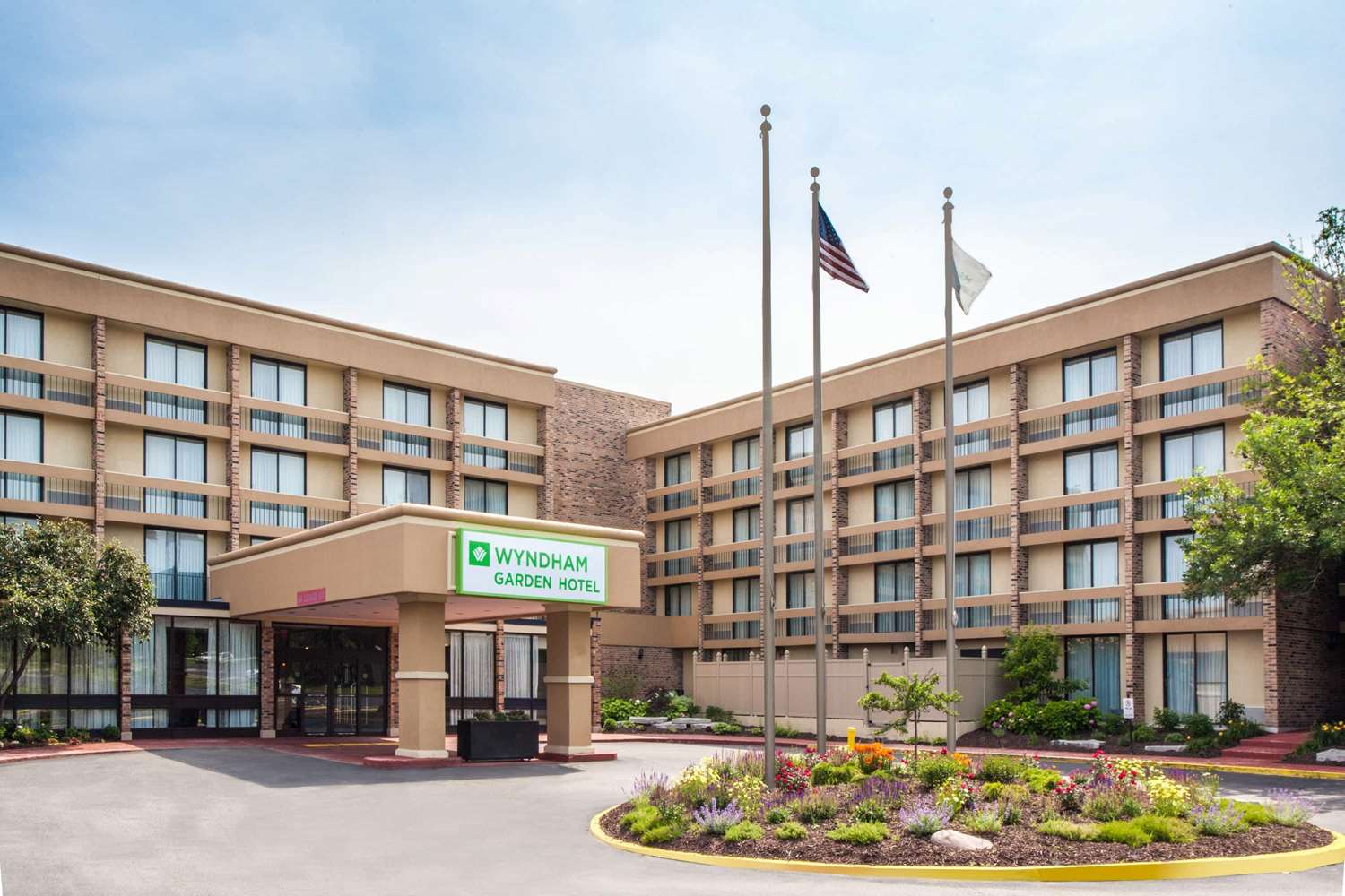 Wyndham Garden Hotel Schaumburg, IL See Discounts