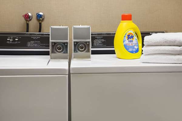 Amenities - Days Inn Woodstock