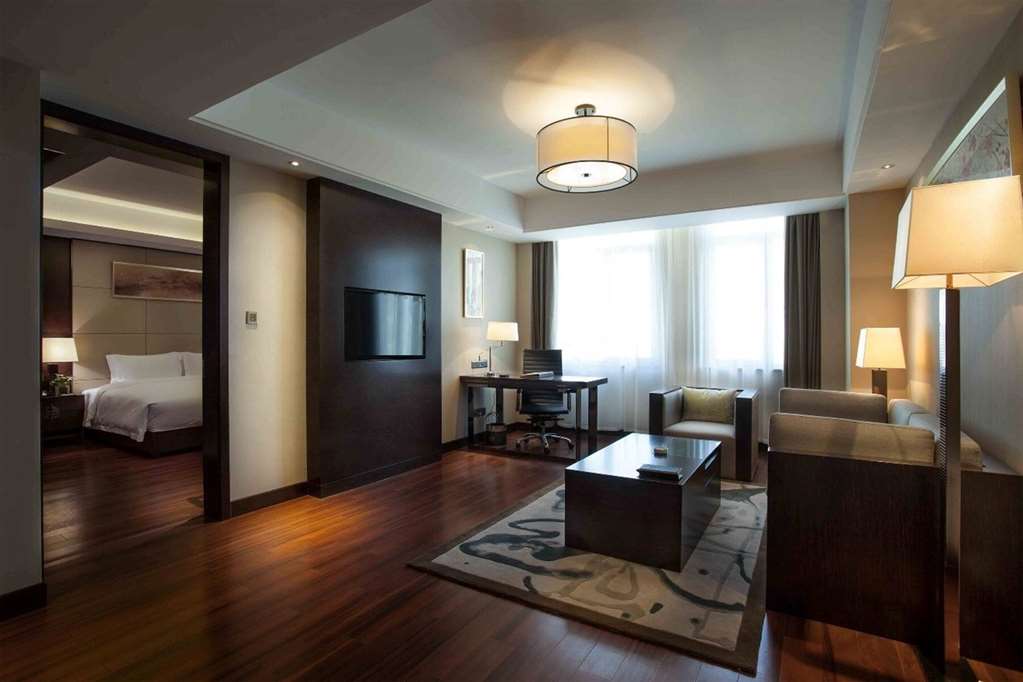 RAMADA PLAZA BY WYNDHAM XIAN SOUTH-guestroom-Guest Room,Suite,On-Site.jpg