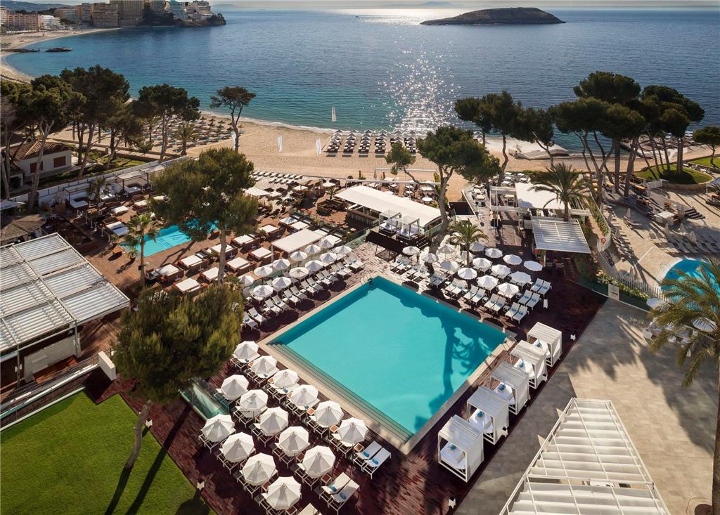 MELIA SOUTH BEACH-guestroom-Guest Room,Guest Room Amenity,Pool,Architecture,On-Site,Outdoor/Exterior,View from above,Waterfront,Exterior View of Building.jpg