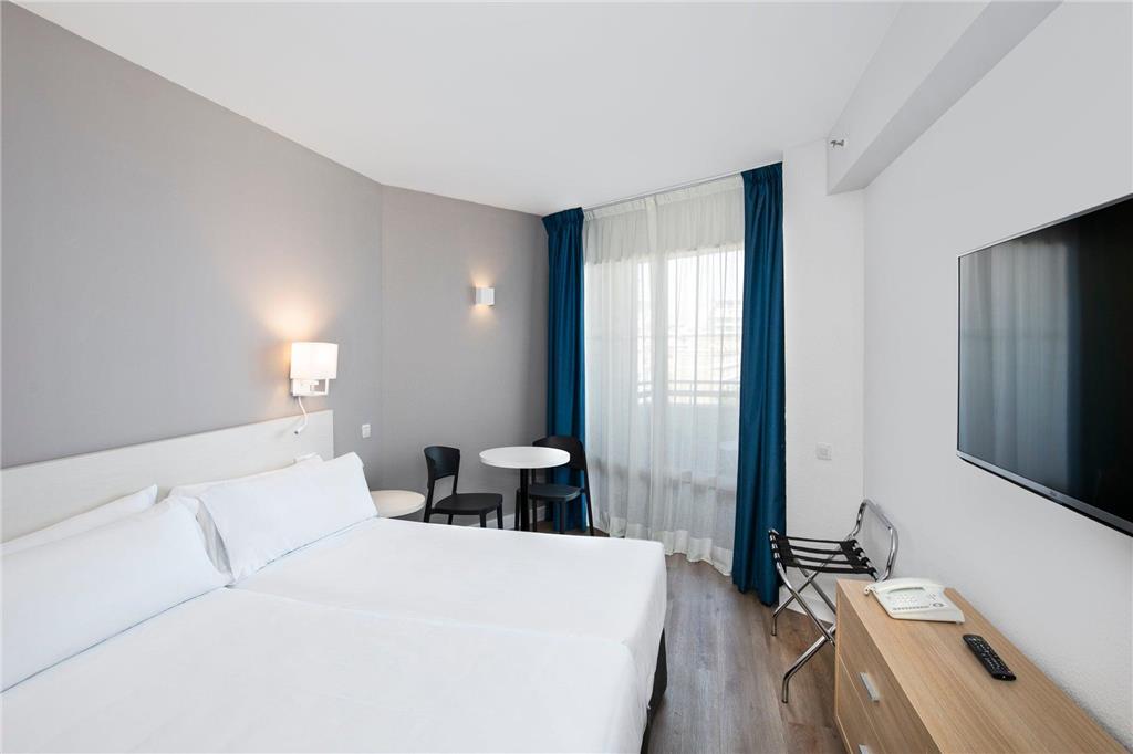 SOL PUERTO MARINA-guestroom-Guest Room,On-Site.jpg