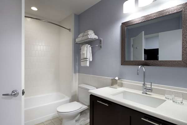 Suite - Melia Orlando Hotel Celebration - I-4, Exit 64