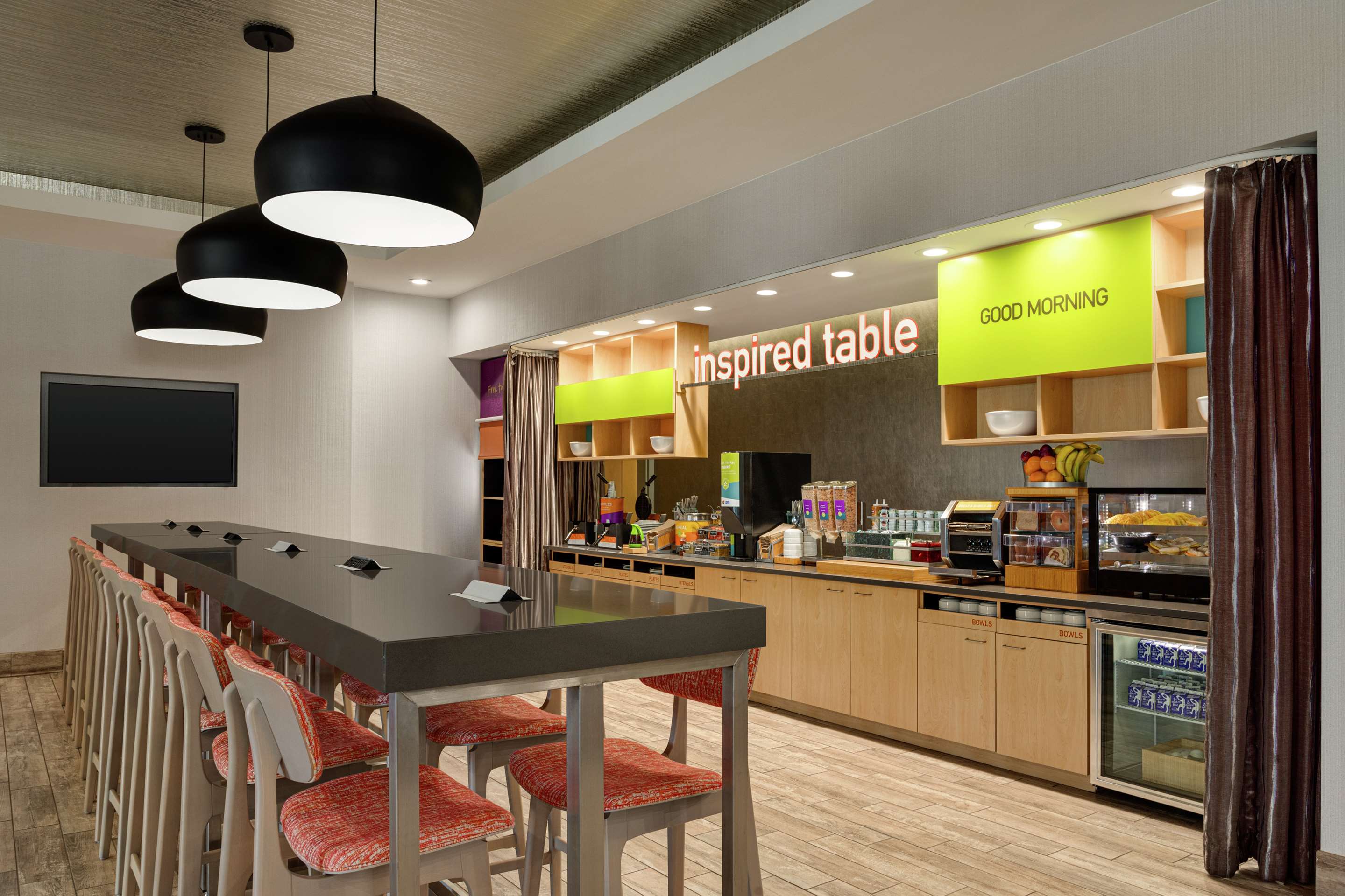 Breakfast Area | Home2 Suites by Hilton Austin North/Near the Domain