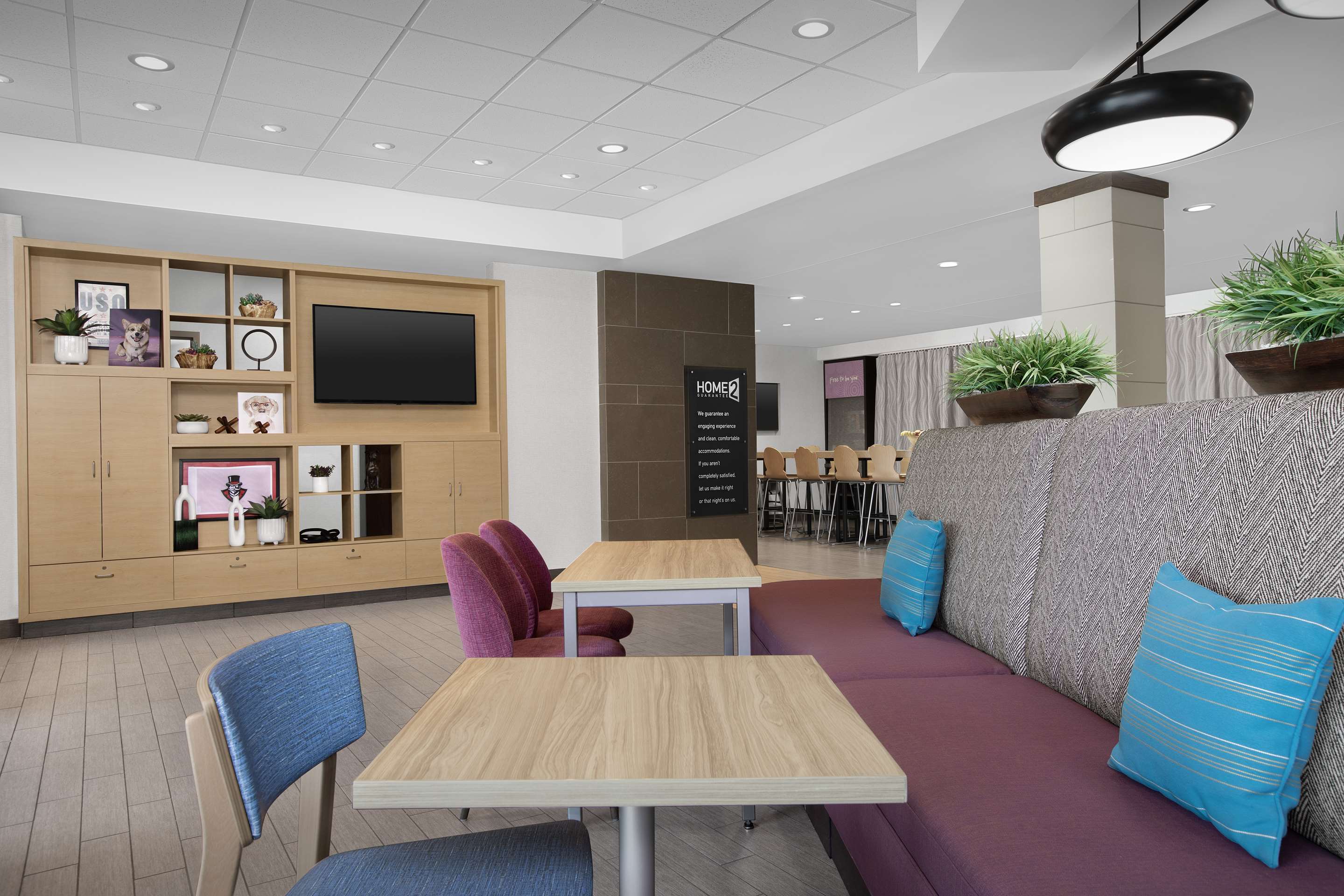 Lobby | Home2 Suites by Hilton Clarksville/Ft. Campbell