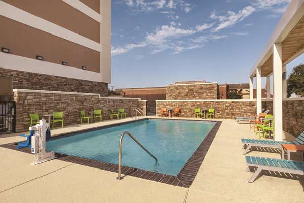 Pool - Home2 Suites by Hilton College Station
