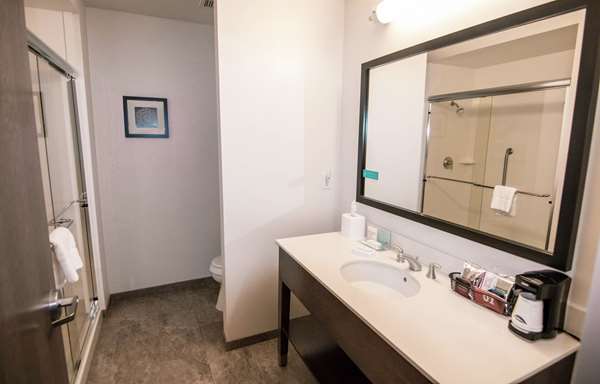  - Hampton Inn & Suites FieldhouseUSA Frisco