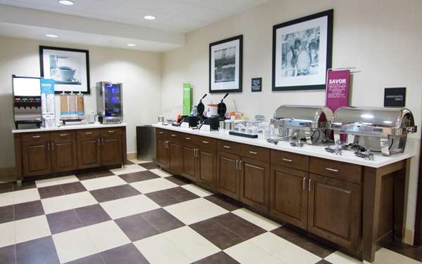 Restaurant - Hampton Inn & Suites FieldhouseUSA Frisco