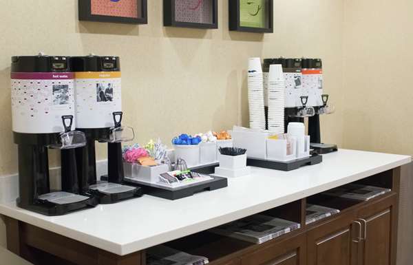 Restaurant - Hampton Inn & Suites FieldhouseUSA Frisco