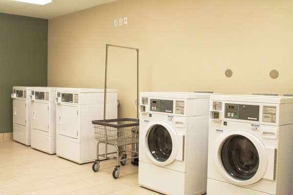  - Hampton Inn & Suites FieldhouseUSA Frisco