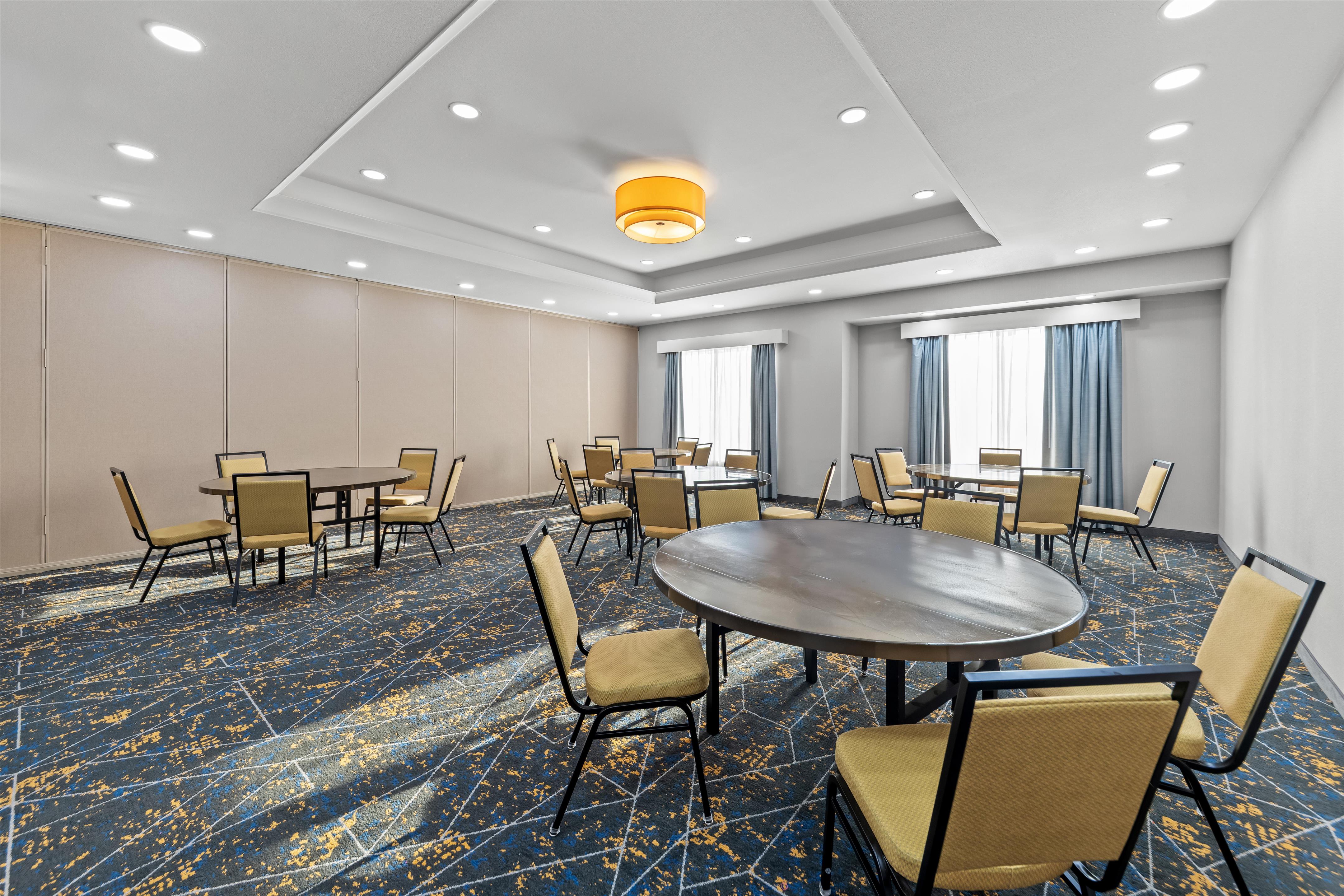 Meeting Room | Hampton Inn & Suites Dallas/Frisco North-FieldhouseUSA