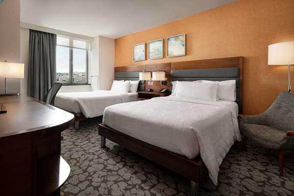  - Hilton Garden Inn Long Island City Queens