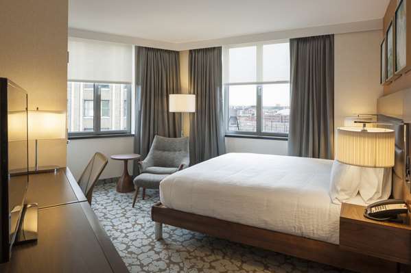  - Hilton Garden Inn Long Island City Queens